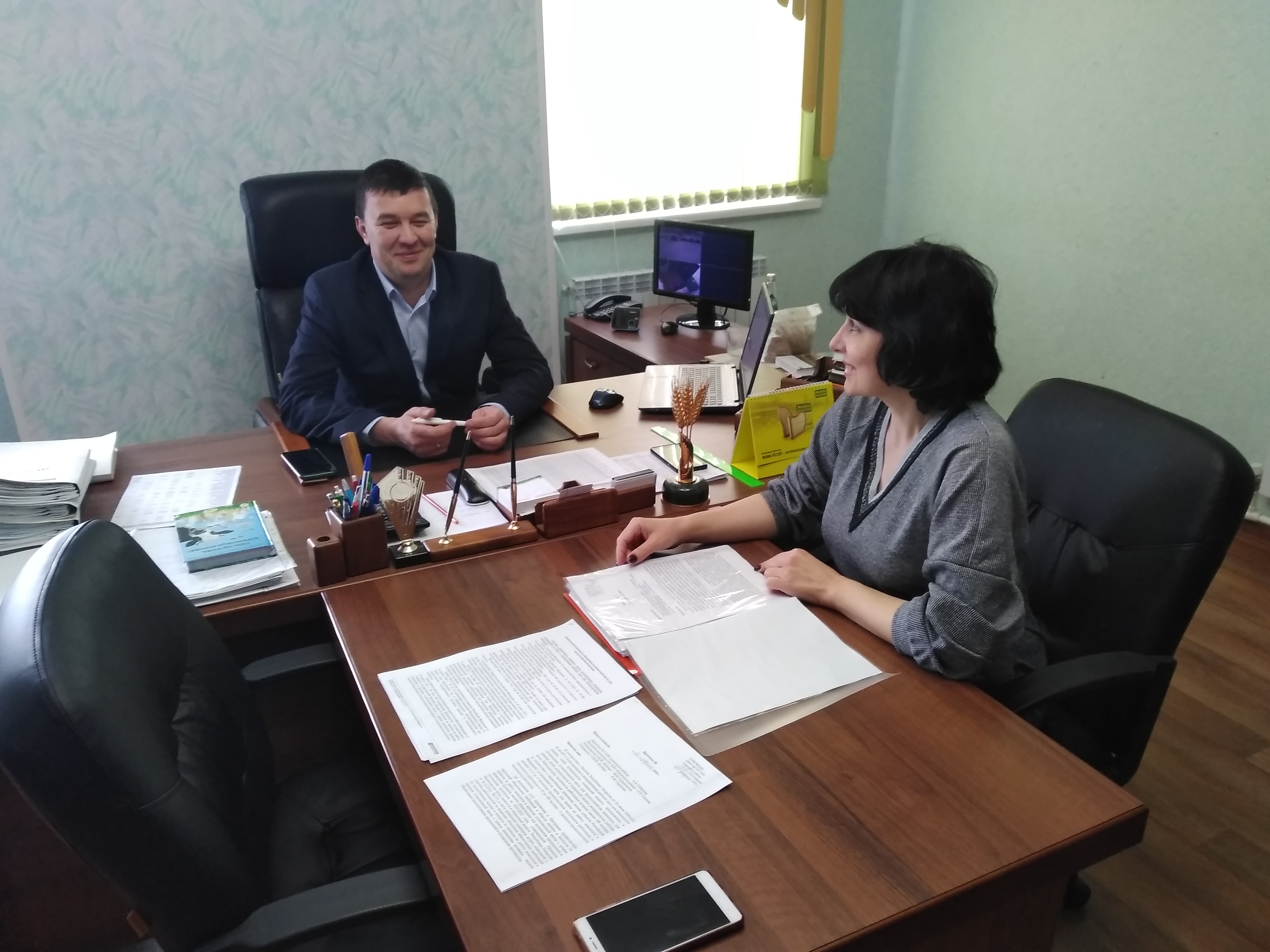 Эш урынына квоталау турындагы закон таләпләрен үтәү буенча эш бирүчеләр белән киңәшмә узды     